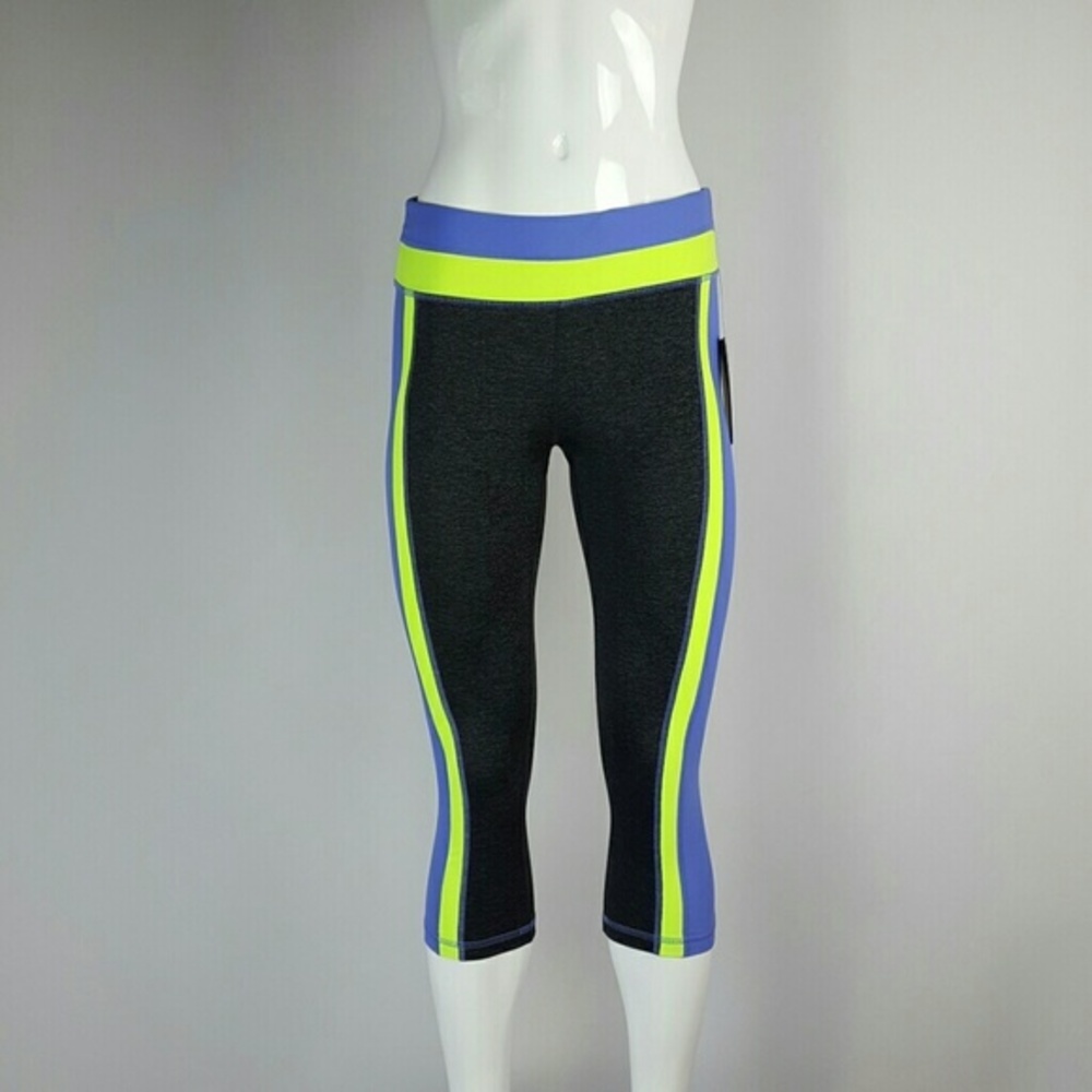 NEW Xersion Gray & Purple Athletic Crop Leggings